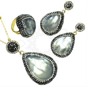 Fashion Gem and Crystals Ring Earring Necklace Sets