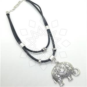 Fashion Animal Pendant Necklace