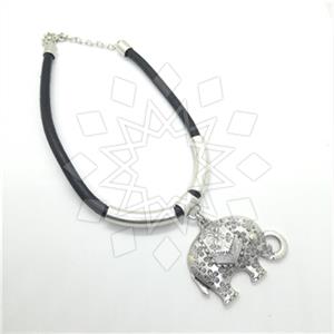 Fashion Animal Pendant Necklace