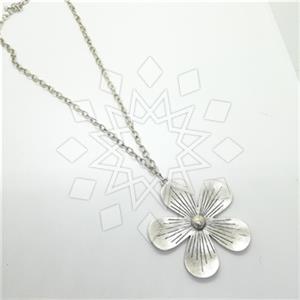 Fashion Flower Pendant Necklace