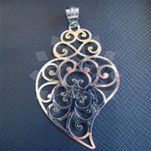 Fashion Modern Italian Style  Classic Pendant