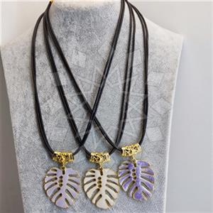 Fashion Tree and Leaf Pendant Necklace Package