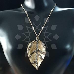 Fashion Tree and Leaf Gem and Crystals Beaded Necklace