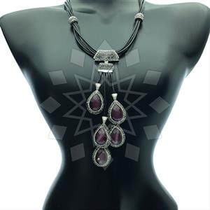 Fashion Gem and Crystals Statement Necklace
