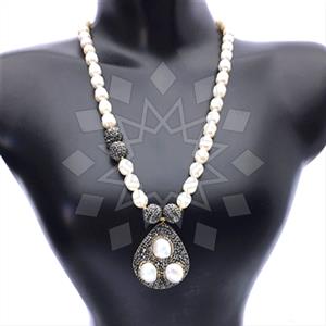 Fashion Gem and Crystals Statement Necklace