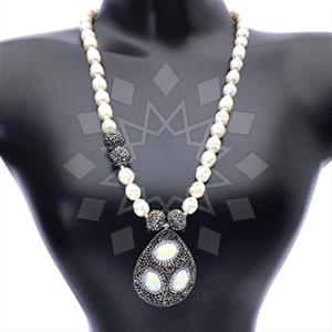 Fashion Gem and Crystals Statement Necklace