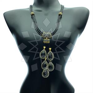 Fashion Gem and Crystals Statement Necklace