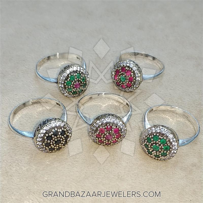 https://gbjblobnew2.blob.core.windows.net/productphoto/vintage-design-turkish-silver-cocktail-rings-5-pieces_23142_8.jpg?utm_source=chatgpt.com